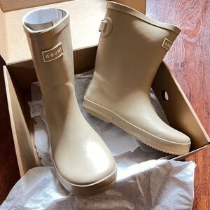NEW Goumi Kids Dune Muddies SZ Youth 1 Tan Rain Boots Shoes